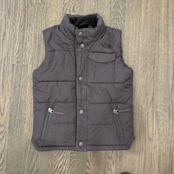 Boys The North Face Vest - Picture 1 of 6